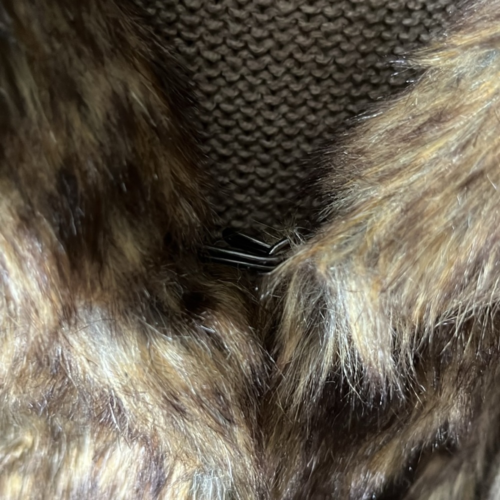 NWT RARE Fur Trimmed western motif sweater coat Small - Picture 8 of 8